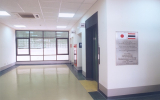 施設内