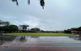 活動先となる学校のグラウンド