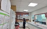 院内薬局内観
