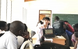 ボランティアによるワークショップの様子