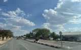 オチワロンゴ主道路