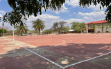 フルイット小学校運動場